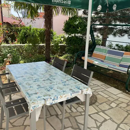 App Oliver Apartman Malinska